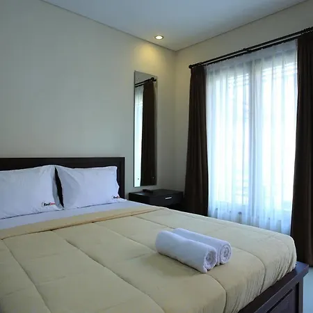 Hotel Reddoorz @ Pura Damak Malboro
